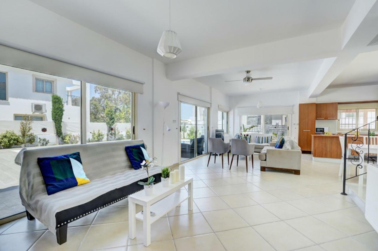 פרוטאראס Blue Sea Villa מראה חיצוני תמונה