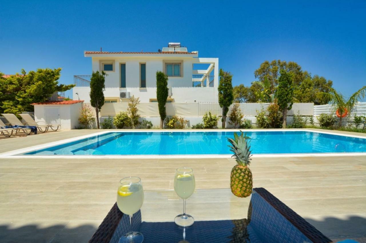 פרוטאראס Blue Sea Villa מראה חיצוני תמונה